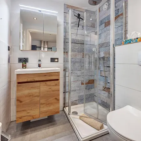 Luettke Stoben Am Steinhuder וונסטורף